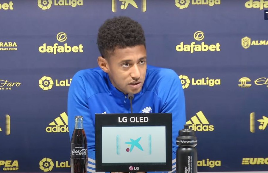 Anthony Lozano en rueda de prensa