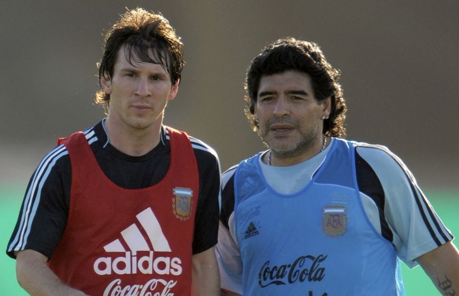 Maradona y Messi en una concentración de la selección argentina