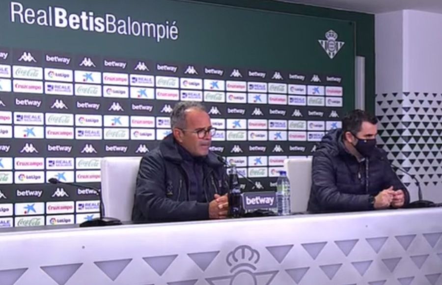Álvaro Cervera en la rueda de prensa posterior al Betis Cádiz CF