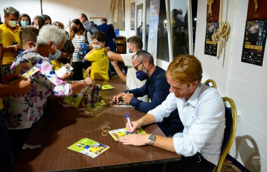 Álex y Cervera en la entrega de los premios 4 Gatos de la peña homónima