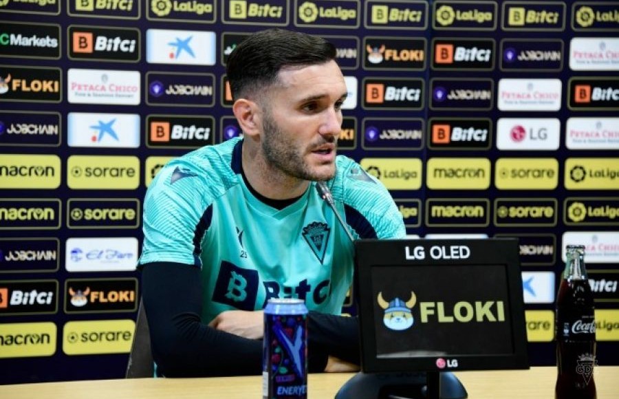 Lucas Pérez en rueda de prensa previa a la visita del Elche