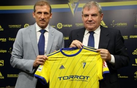El Cádiz CF se lanza al mercado de fichajes