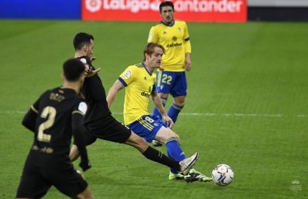 Un empate del Barça esta noche bajaría al Cádiz CF a la octava plaza