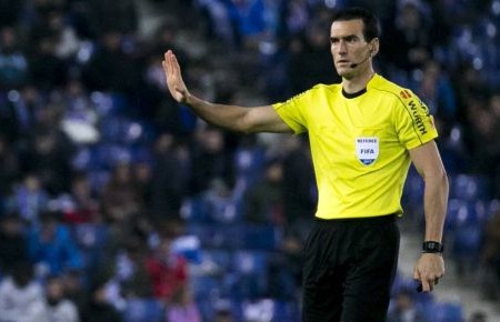 El Cádiz ya tiene árbitro para su visita al Camp Nou