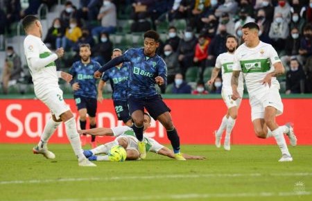 Todos los rivales del Cádiz pinchan