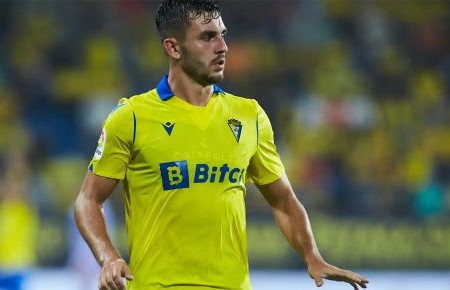 Chust será jugador del Cádiz la próxima temporada